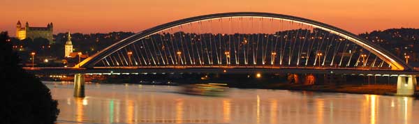 Die Apollo-Brücke in Bratislava