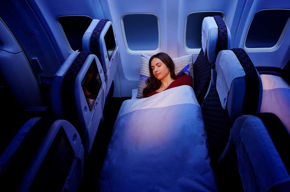 Air Astana Economy-Sleeper Air Astana bietet auf ihren Flügen nach Zentralasien auch die Economy Sleeper Class an