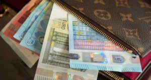 Flugpreise in Fremdwährung schrecken ab Flugpreise in fremder Währung sind unbeliebt