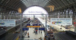 Bahnhöfe in Deutschland ärgern Reisende Schlechtes Urteil für den Hauptbahnhof Frankfurt am Main (Foto: Jürgen Heegmann, Wikipedia)