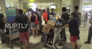 Urlauberinsel Bali: Flughafen wieder offen Urlaub auf Bali im Schatten der Vulkanberge