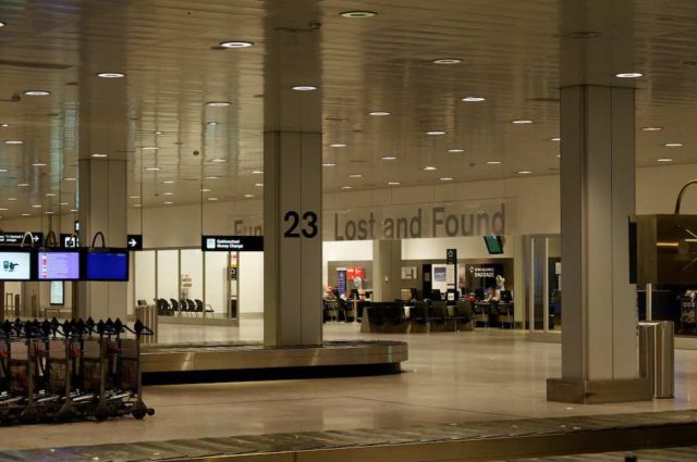 Flug verspätet, Koffer verspätet: Was zahl die Airline?