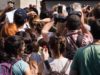 Massentourismus bremst Geschäftsreisen Massentourismus: Fotografierende Touristen