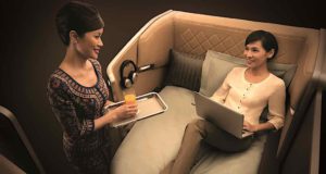 Algorithmus findet beliebteste Fluglinien Die besten Fluglinien: Singapore Airlines mit Business Class ist führend