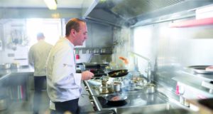 Deutschland ist, was es isst: Lecker! Ferdinand Trautwein aus Stuttgart gehört zu den besten und kreativsten Köchen in Deutschland (Foto: Stuttgart-Marketing GmbH)