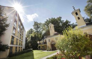 Tagen im grünen Herzen von Salzburg Das Hotel Arcotel Castellani Salzburg bietet für Meetings auch die Alte Pfarrei im denkmalgeschütztem Gebäude