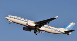 Kuwait Airways darf Israelis abweisen Passagiere mit israelischem Pass werden von Kuwait Airways nicht befördert (Foto: Eric Salard from Paris, France CC BY-SA 2.0, via Wikimedia Commons)