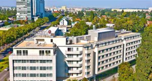 Top Guest Angebot im ARCOTEL Kaiserwasser Das ARCOTEL Kaiserwasser bietet Geschäftsreisenden modernen Zimmer Komfort, exzellentes Service und eine ideale Lage fürs Business