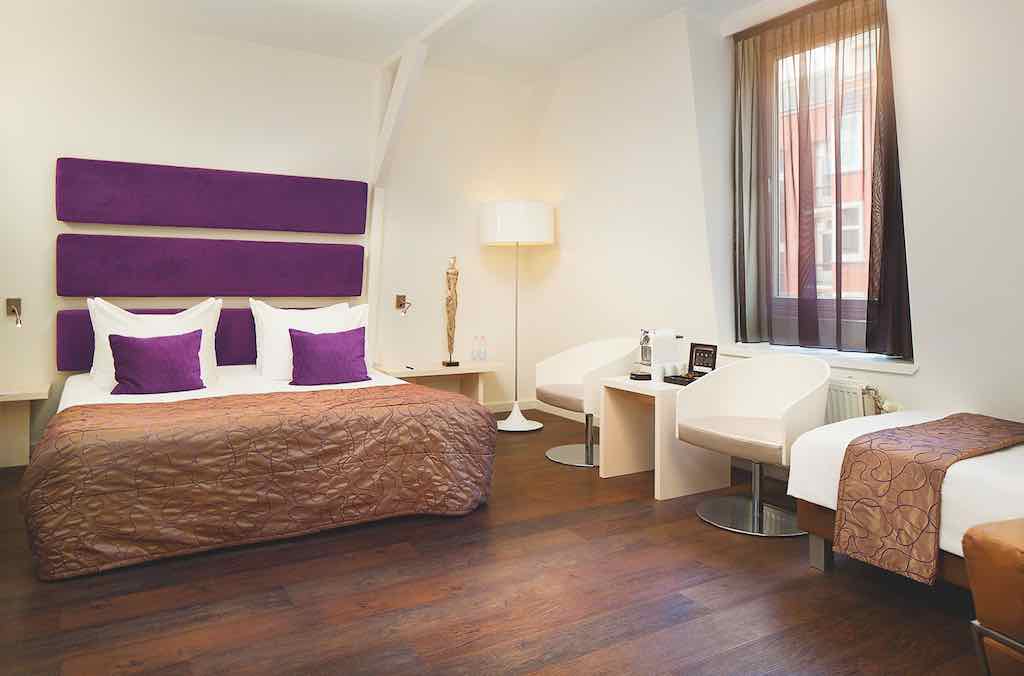 The Albus Amsterdam: Superb City Room Triple-Angle