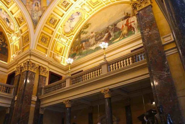 Im neuen Glanz erstrahlt das Pantheon im Prager Nationalmuseum Im neuen Glanz erstrahlt das Pantheon im Prager Nationalmuseum (Foto: © Nationalmuseum Prag)