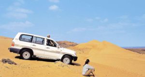 Oman mit persönlichem Scout entdecken! Im Sultanat Oman mit persönlichem Scout auf eine Jeep-Tour in die Wahiba Sands Wüste fahren (Foto: Studiosus)