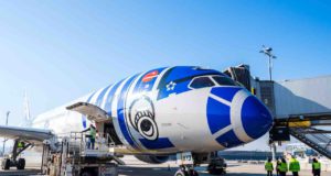 Tokio ist jetzt von Wien aus direkt erreichbar Täglicher Direktflug von Wien nach Tokio mit dem Dreamliner in der Star Wars-Bemalung (Foto: Tobias Bosina)