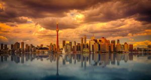 Geschäftsreise nach Kanada besser mit eTA Geschäftsreise nach Kanada: Was benötigen Business Traveller bei der Einreise nach Toronto – ein Visum oder eTA? (Foto: Johannes Plenio, Pixabay)