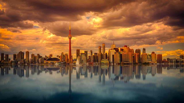 Geschäftsreise nach Kanada: Was benötigen Business Traveller bei der Einreise nach Toronto – ein Visum oder eTA? (Foto: Johannes Plenio, Pixabay)