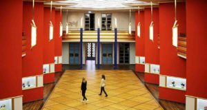 Leipzig stellt seine Bauhaus-Schätze aus Leipzig zeigt seine Bauhaus-Schätze: Die unter der Oberbauleitung des Leipziger Stadtbaurats Hubert Ritter in den Jahren 1925 bis 1929 errichtete Pfeilerhalle gilt als einer der schönsten Innenräume des deutschen Art déco (Foto: Leipzig Tourismus und Marketing GmbH, Andreas Schmidt)