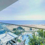 Grünes Hotel am Schwarzen Meer: Maritim Hotel Blue Paradise Albena mit kilometerlangem Sandstrand