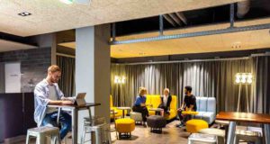 a&o Hostels bringen Self Check-In nach Wien Ab Dezember 2019 kann man in der Lobby des a&o Hostel Wien Hauptbahnhof Self Check-in Terminals nutzen (Foto: KK, a&o Hostels)