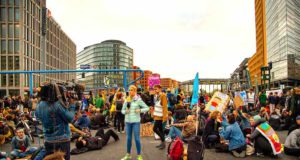 Wo gab es weltweit die meisten Streiks? Die meisten Streiks – sei es gegen die Klimapolitik oder für mehr Geld und bessere Arbeitsverträge in der Luftfahrt – gab es in den letzten zwei Jahren in der EU (Foto: Pixabay)