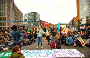 Wo gab es weltweit die meisten Streiks? Die meisten Streiks – sei es gegen die Klimapolitik oder für mehr Geld und bessere Arbeitsverträge in der Luftfahrt – gab es in den letzten zwei Jahren in der EU (Foto: Pixabay)