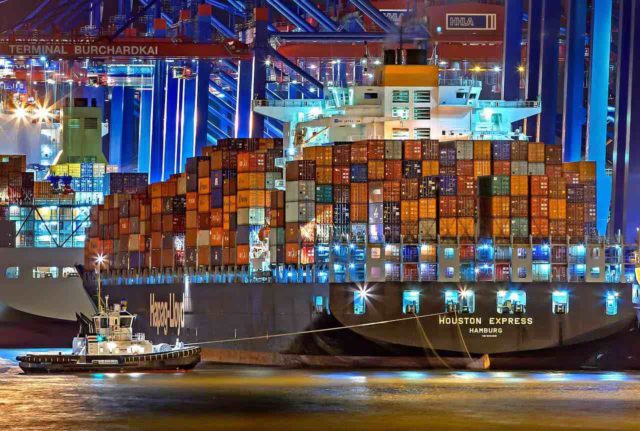 Coronavirus unterbricht die Lieferketten im globalen Handel. Wohin mit den Containerschiffen? (Foto: Julius Silver, Pixabay)