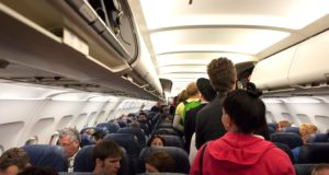 Economy Class führt vor Business Class Geschäftsreisende müssen immer öfter in der Economy Class fliegen (Foto: Free-Photos, Pixabay)