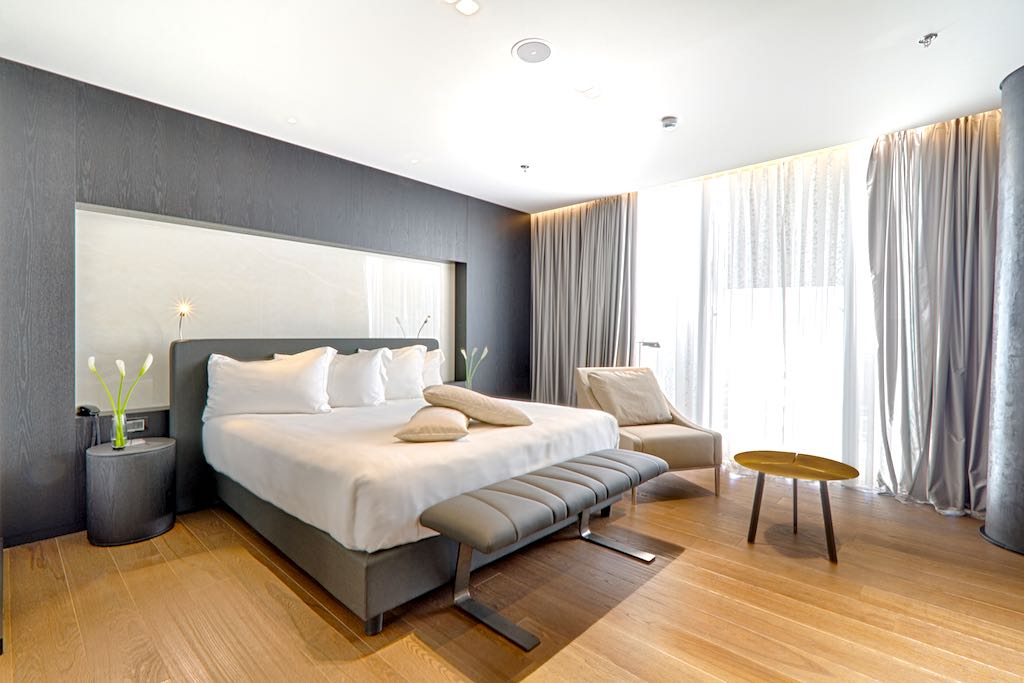 Das neue Maritim Hotel Plaza in der albanischen Hauptstadt Tirana bietet viel Raum und Komfort (Foto: Maritim Hotels)