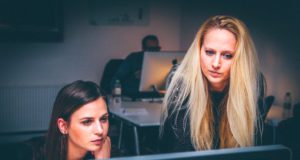 Krisen erfordern viel mehr Kommunikation! Krisen erfordern eine andere Kommunikation. Worauf es dabei ankommt, verrät ein Experte (Foto: Free-Photos, Pixabay)