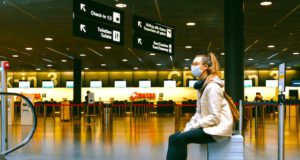 Das Virus kommt mit den Urlaubern zurück Heimkehrende Urlauber und Reisende vom Westbalkan schleppen das Corona-Virus in Mitteleuropa ein (Foto: Anna Shvets, Pexels)