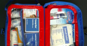 Ohne Reiseapotheke nicht auf Reisen gehen Wer auf Reisen für alle Fälle gerüstet sein will, sollte die Reiseapotheke nicht vergessen (Foto: Pixabay)
