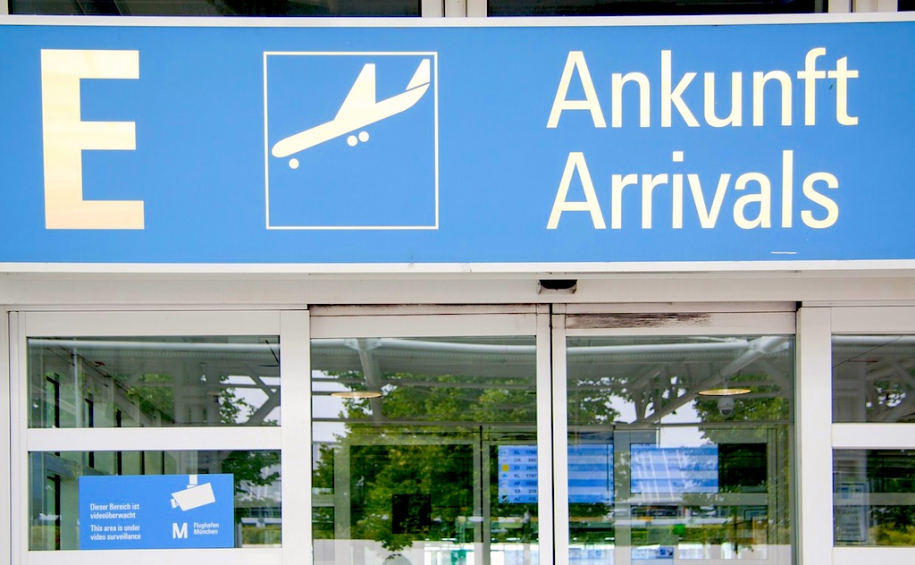 Warten auf die Reisenden aus Übersee: Flugzeuge der Airlines sind länger auf dem Boden als in der Luft (Foto: Flughafen München GmbH)