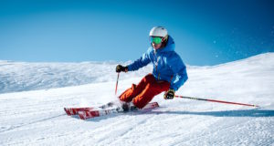 Kurzer Skiurlaub auf Dienstreise ist möglich Warum nicht die Dienstreise mit Skiurlaub verbinden? (Foto: Maarten Duineveld, Unsplash)