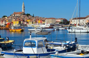 Wie Sie jetzt nach Kroatien einreisen können Rovinj ist auch derzeit in der Pandemie das beliebteste Reiseziel in Kroatien (Foto: Lars Hoffmann, Pixabay)