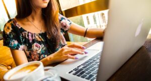 Screen-Scraping: Vorsicht bei Flugbuchung Vorsicht vor Screen-Scraping bei Buchung von Reisen im Internet