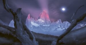 Patagonien: Reise ans andere Ende der Welt Patagonien: Dramatischer Sonnenaufgang am Mirador del Fitz Roy, El Chaltén