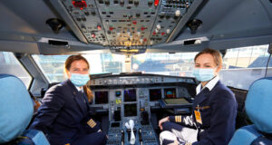 Flugsicherheit ist kein Freibrief für Airlines! Flugsicherheit: Pilotinnen im Cockpit