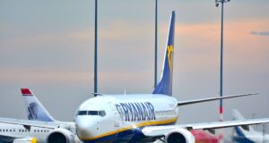 Billigflüge waren in 2022 seltener und teurer Billigflüge mit Low Cost Carrier Ryanair