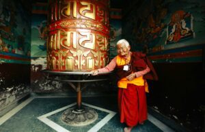 In Bhutan dem Glück auf die Spur kommen