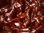 Zum Schokoladenfestival in Opatija reisen fließende Schokolade