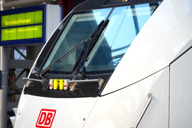 räsentation ICE L im Berliner Ostbahnhof