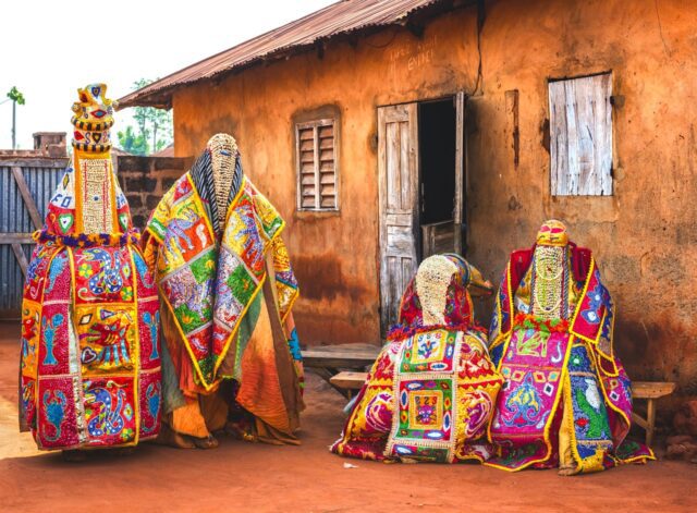 Reiseglück in Afrika bei den Voodoo-Zauberern erleben