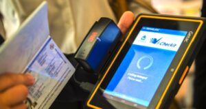 Wie Interpol Passdiebe und Passfälscher jagt Mit I-Checkit fahndet die Interpol nach gefälschten und gestohlenen Pässen (Bild: Interpol)