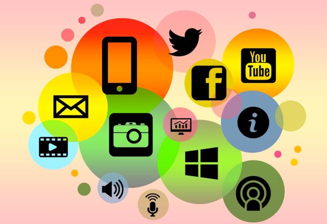 Bild zeigt diverse Social Geo Media Symbole