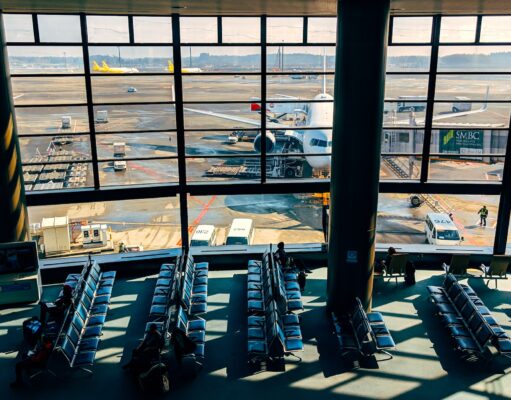 Wie gut oder schlecht sind Europas Airlines? Europas Airlines: Blick auf das Vorfeld eines Flughafens
