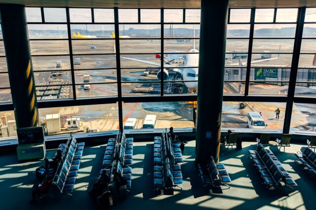 Europas Airlines: Blick auf das Vorfeld eines Flughafens