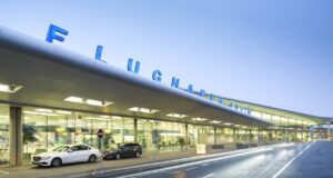 Aus für Flüge Graz–Wien: Die Folgen für B2B Modernes Flughafengebäude in Gtsaz: Einstellung der Flüge von Graz nach Wien