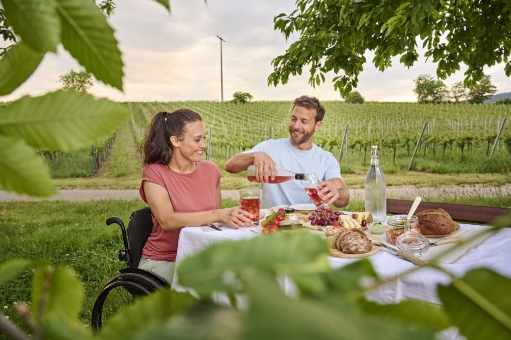 Klebnisse in Deutschland genießen: Picknick im Weingebiet Maikammer, Südliche Weinstraße
Copyright: DZT / Jens Wegener
